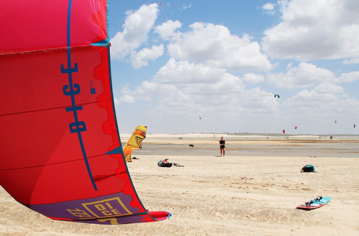 Kitesurfing Kite 17m Vintage Kiteboarding T-Shirt Kitesurf Tee Kiteboard Funny Kiteboarder Kitesurfer Wind