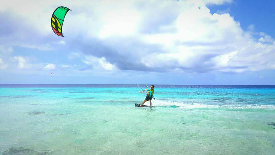 Kitesurf with a baby or kid - tips on traveling with a baby