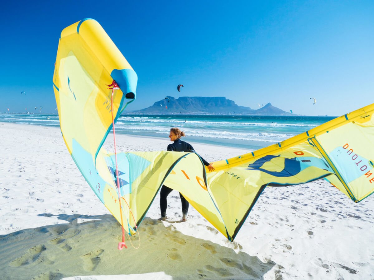 new kitesurfing kiteboarding surf kite car hang