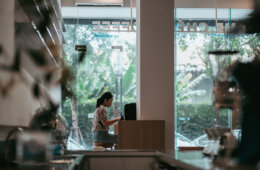 Kitesurf Digital Nomad Hotspots: where to work online and kite